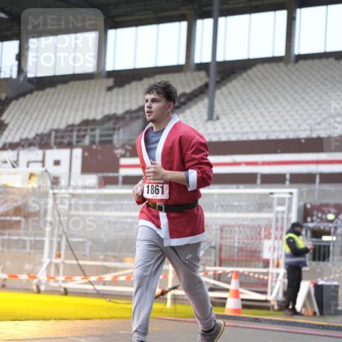 07.12.2025 - St. Pauli X-Mass-Run No. 15 Patografie http://msf.ph/oto/9368144 07.12.2025 11:06:58 Ziel 595, 1462, 1469, 1634, 1666, 1751, 1861, 1862 meine-sportfotos.de