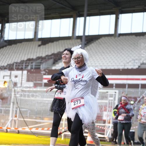 07.12.2025 - St. Pauli X-Mass-Run No. 15 Patografie http://msf.ph/oto/9368189 07.12.2025 11:07:40 Ziel 77, 271, 273, 315, 332, 377, 389, 397, 623, 1235, 1378, 1382, 1383, 1439, 1441, 1509, 1812, 1824, 1866, 1910, 2693 meine-sportfotos.de