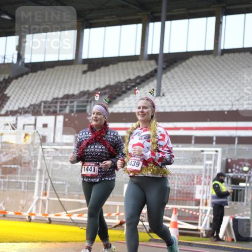 07.12.2025 - St. Pauli X-Mass-Run No. 15 Patografie http://msf.ph/oto/9368192 07.12.2025 11:07:42 Ziel 77, 271, 273, 286, 293, 315, 332, 377, 389, 397, 623, 1235, 1378, 1381, 1382, 1383, 1439, 1441, 1460, 1509, 1812, 1824, 1866, 1910, 2693 meine-sportfotos.de