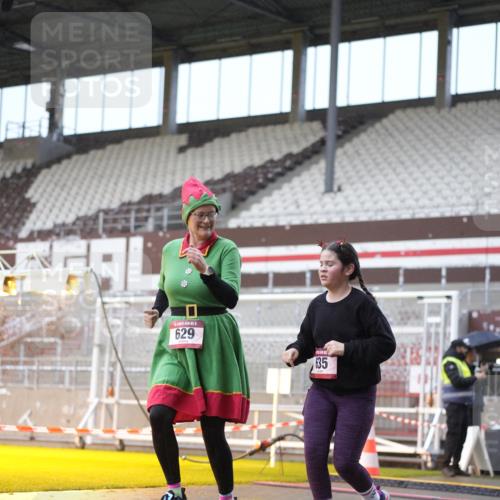 07.12.2025 - St. Pauli X-Mass-Run No. 15 Patografie http://msf.ph/oto/9368226 07.12.2025 11:07:59 Ziel 286, 293, 629, 635, 653, 772, 774, 1107, 1123, 1129, 1226, 1230, 1249, 1342, 1355, 1378, 1381, 1382, 1383, 1460, 1520, 1525, 1596, 1809, 1810, 4798, 4815 meine-sportfotos.de