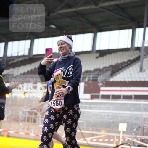 07.12.2025 - St. Pauli X-Mass-Run No. 15 Patografie http://msf.ph/oto/9368232 07.12.2025 11:08:09 Ziel 100, 396, 629, 635, 758, 1078, 1170, 1226, 1230, 1249, 1342, 1355, 1525, 1559, 1560, 1596, 1809, 1810, 4798, 4815 meine-sportfotos.de