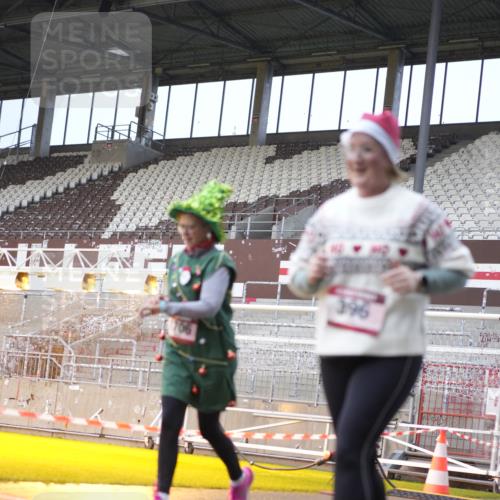 07.12.2025 - St. Pauli X-Mass-Run No. 15 Patografie http://msf.ph/oto/9368238 07.12.2025 11:08:15 Ziel 100, 396, 446, 758, 784, 1078, 1170, 1559, 1560, 1596, 1706 meine-sportfotos.de