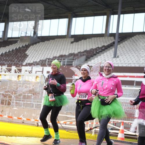 07.12.2025 - St. Pauli X-Mass-Run No. 15 Patografie http://msf.ph/oto/9368252 07.12.2025 11:08:24 Ziel 100, 152, 155, 166, 396, 446, 758, 784, 1078, 1170, 1184, 1424, 1491, 1625, 1706, 2259, 2893, 4584, 4819, 4830 meine-sportfotos.de