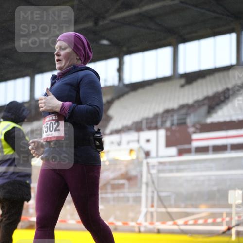 07.12.2025 - St. Pauli X-Mass-Run No. 15 Patografie http://msf.ph/oto/9368276 07.12.2025 11:08:50 Ziel 335, 338, 341, 495, 496, 619, 1205, 1211, 1412, xxxx, 1464, 1502, 1511, 2070, 2879, 2898, 4471 meine-sportfotos.de