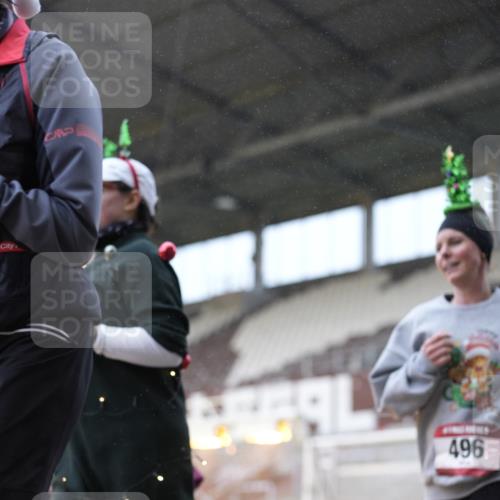 07.12.2025 - St. Pauli X-Mass-Run No. 15 Patografie http://msf.ph/oto/9368283 07.12.2025 11:08:56 Ziel 335, 338, 341, 495, 496, 619, 1136, 1138, 1140, 1205, 1211, 1502, 1511, 2070, 2879, 2898 meine-sportfotos.de