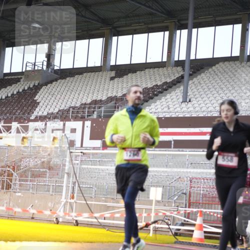 07.12.2025 - St. Pauli X-Mass-Run No. 15 Patografie http://msf.ph/oto/9368291 07.12.2025 11:09:07 Ziel 44, 51, 335, 495, 496, 558, 619, 1110, 1136, 1138, 1140, 1205, 1211, 1260, 1574 meine-sportfotos.de
