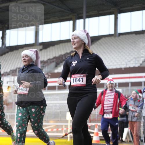 07.12.2025 - St. Pauli X-Mass-Run No. 15 Patografie http://msf.ph/oto/9368300 07.12.2025 11:09:20 Ziel 44, 51, 266, 558, 971, 1084, 1110, 1260, 1463, 1477, 1641, 1851, 1870, 1945, 1974, 2042, 3151 meine-sportfotos.de