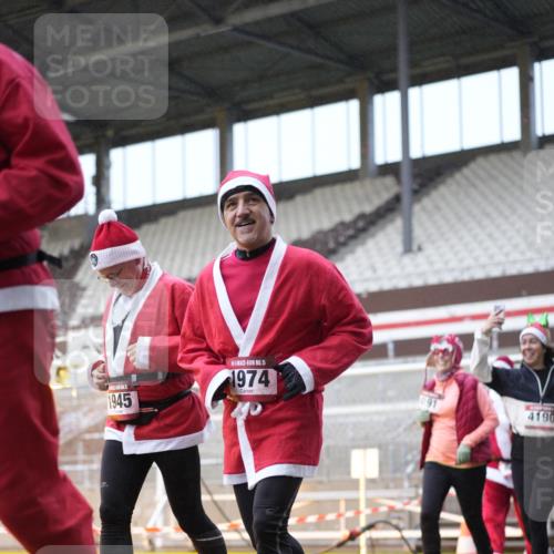 07.12.2025 - St. Pauli X-Mass-Run No. 15 Patografie http://msf.ph/oto/9368311 07.12.2025 11:09:26 Ziel 59, 66, 266, 330, 971, 1084, 1110, 1463, 1477, 1579, 1582, 1641, 1851, 1870, 1945, 1974, 2042, 3151, 4190, 4191 meine-sportfotos.de