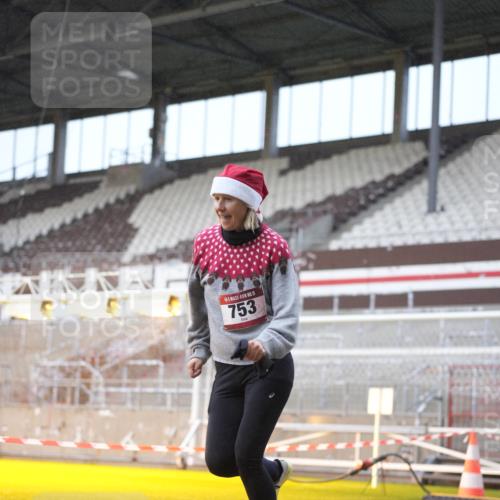 07.12.2025 - St. Pauli X-Mass-Run No. 15 Patografie http://msf.ph/oto/9368330 07.12.2025 11:09:55 Ziel 696, 720, 737, 753, 755, 863, 1163 meine-sportfotos.de