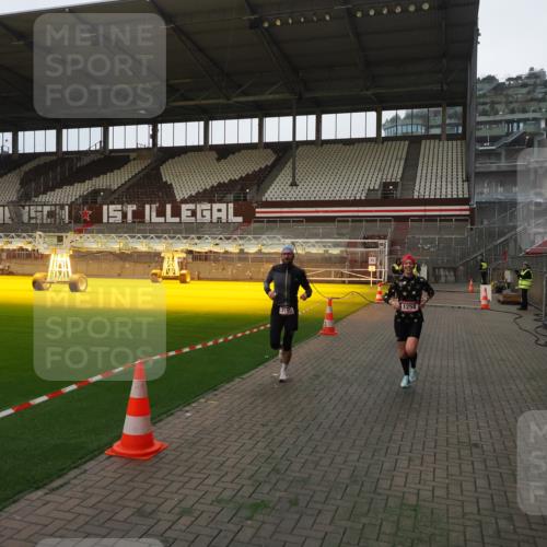 07.12.2025 - St. Pauli X-Mass-Run No. 15 Fabian Wolf http://msf.ph/oto/9368455 07.12.2025 09:51:20 Ziel 13, 1258, 2030, 2135, 2646, 3110, 4273 meine-sportfotos.de