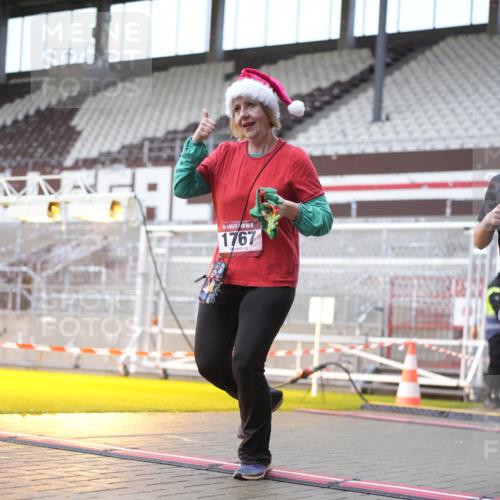 07.12.2025 - St. Pauli X-Mass-Run No. 15 Patografie http://msf.ph/oto/9368460 07.12.2025 11:11:25 Ziel 171, 182, 190, 411, 788, 812, 815, 841, 1145, 1146, 1147, 1309, 1321, 1589, 1714, 1767, 1770, 4801, 4805, 4806, 4810, 4813, 5005, 5006 meine-sportfotos.de