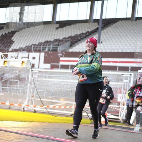 07.12.2025 - St. Pauli X-Mass-Run No. 15 Patografie http://msf.ph/oto/9368511 07.12.2025 11:11:59 Ziel 388, 408, 416, 437, 694, 695, 819, 1246, 1278 meine-sportfotos.de