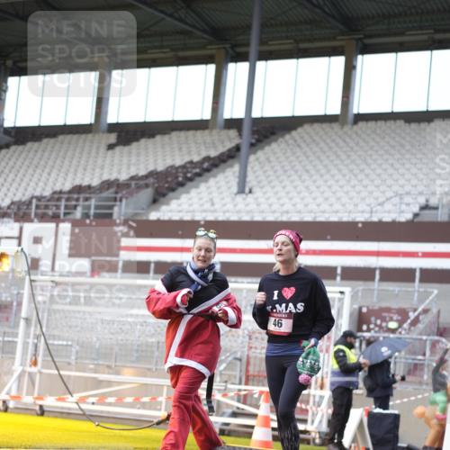 07.12.2025 - St. Pauli X-Mass-Run No. 15 Patografie http://msf.ph/oto/9368554 07.12.2025 11:12:21 Ziel 46, 76, 79, 218, 489, 597, 605, 663, 671, 682, 718, 836, 839, 888, 1142, 1609, 1610, 2858 meine-sportfotos.de