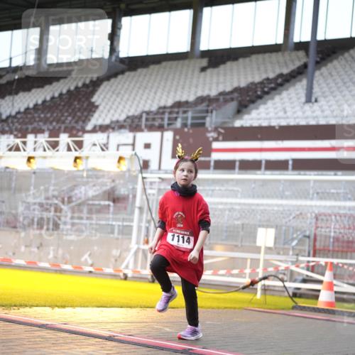 07.12.2025 - St. Pauli X-Mass-Run No. 15 Patografie http://msf.ph/oto/9368661 07.12.2025 11:13:30 Ziel 585, 1111, 1114, 1338, 1341, 1664, 2125, 2773 meine-sportfotos.de