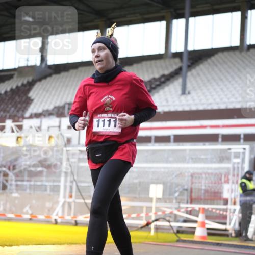 07.12.2025 - St. Pauli X-Mass-Run No. 15 Patografie http://msf.ph/oto/9368666 07.12.2025 11:13:31 Ziel 585, 1111, 1114, 1338, 1341, 1664, 2773 meine-sportfotos.de