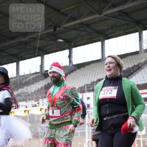 07.12.2025 - St. Pauli X-Mass-Run No. 15 Patografie http://msf.ph/oto/9368759 07.12.2025 11:15:43 Ziel 8, 14, 372, 2194 meine-sportfotos.de