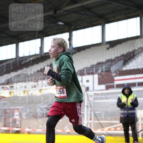 07.12.2025 - St. Pauli X-Mass-Run No. 15 Patografie http://msf.ph/oto/9368805 07.12.2025 11:16:27 Ziel 1017, 1350 meine-sportfotos.de
