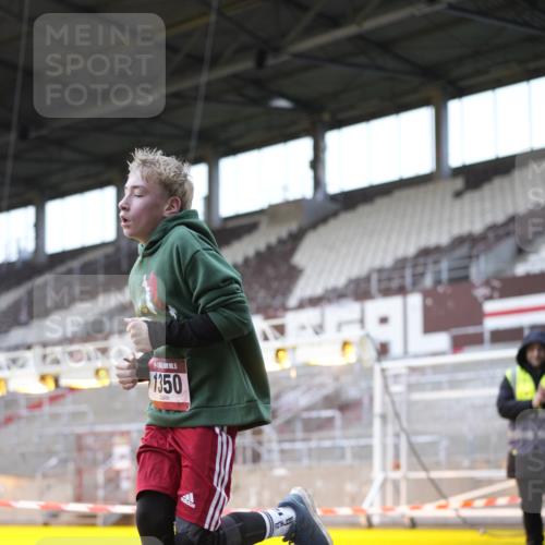 07.12.2025 - St. Pauli X-Mass-Run No. 15 Patografie http://msf.ph/oto/9368807 07.12.2025 11:16:28 Ziel 1017, 1350 meine-sportfotos.de