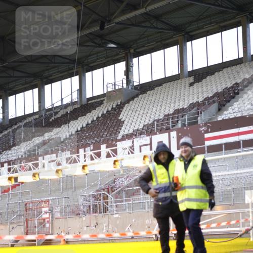07.12.2025 - St. Pauli X-Mass-Run No. 15 Patografie http://msf.ph/oto/9368813 07.12.2025 11:17:09 Ziel 1122, 1127, 1340, 1531, 1686, 2766 meine-sportfotos.de