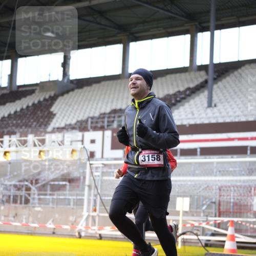 07.12.2025 - St. Pauli X-Mass-Run No. 15 Patografie http://msf.ph/oto/9368890 07.12.2025 11:18:27 Ziel 2045, 2918, 3138, 3158, 3304, 3634, 3636 meine-sportfotos.de