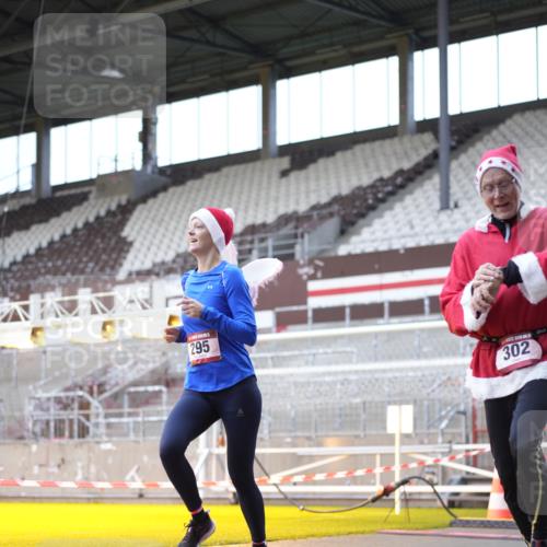 07.12.2025 - St. Pauli X-Mass-Run No. 15 Patografie http://msf.ph/oto/9368933 07.12.2025 11:19:08 Ziel 295, 302, 1617, 2597, 2788, 3205 meine-sportfotos.de