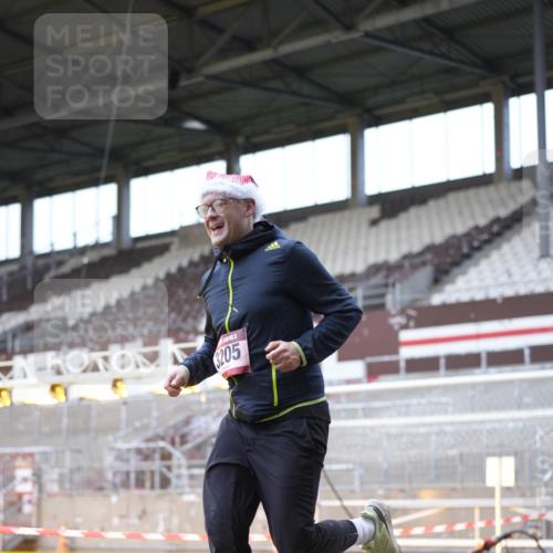 07.12.2025 - St. Pauli X-Mass-Run No. 15 Patografie http://msf.ph/oto/9368940 07.12.2025 11:19:11 Ziel 295, 302, 1617, 2597, 2788, 3205 meine-sportfotos.de
