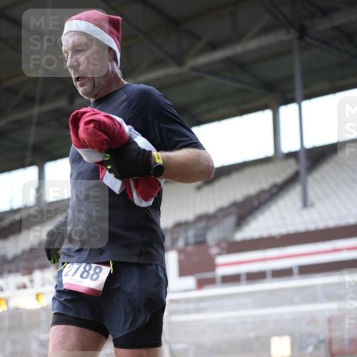 07.12.2025 - St. Pauli X-Mass-Run No. 15 Patografie http://msf.ph/oto/9368945 07.12.2025 11:19:12 Ziel 295, 302, 1617, 2597, 2788, 3205 meine-sportfotos.de