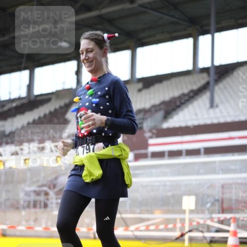 07.12.2025 - St. Pauli X-Mass-Run No. 15 Patografie http://msf.ph/oto/9368956 07.12.2025 11:19:23 Ziel 295, 302, 367, 373, 797, 1563, 2062, 2788, 3205 meine-sportfotos.de