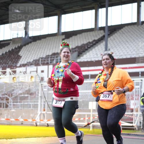 07.12.2025 - St. Pauli X-Mass-Run No. 15 Patografie http://msf.ph/oto/9368965 07.12.2025 11:19:28 Ziel 367, 373, 797, 1336, 1343, 1563, 2062 meine-sportfotos.de