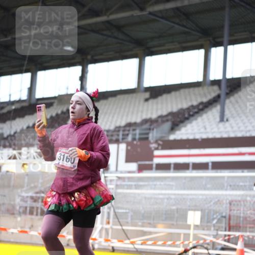 07.12.2025 - St. Pauli X-Mass-Run No. 15 Patografie http://msf.ph/oto/9368973 07.12.2025 11:19:39 Ziel 367, 373, 1336, 1343, 1563, 2217, 3160, 3822, 3823 meine-sportfotos.de