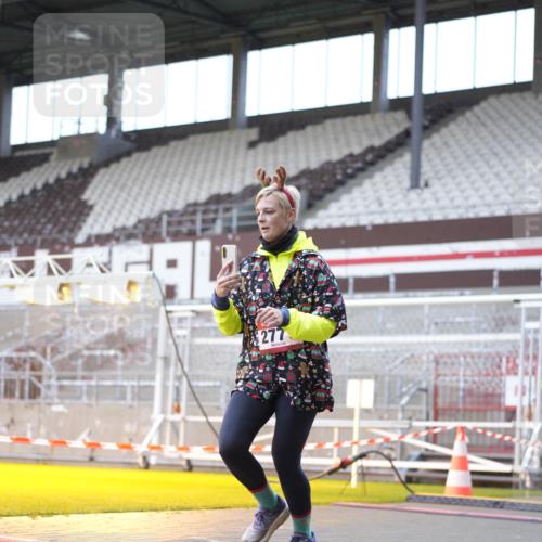 07.12.2025 - St. Pauli X-Mass-Run No. 15 Patografie http://msf.ph/oto/9368989 07.12.2025 11:19:47 Ziel 1343, 2217, 2581, 2771, 3075, 3160, 3822, 3823 meine-sportfotos.de