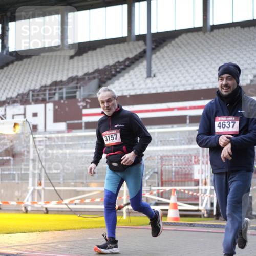 07.12.2025 - St. Pauli X-Mass-Run No. 15 Patografie http://msf.ph/oto/9369004 07.12.2025 11:20:14 Ziel 2577, 2578, 3129, 3157, 3309, 4637 meine-sportfotos.de