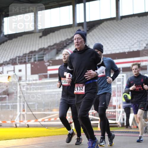 07.12.2025 - St. Pauli X-Mass-Run No. 15 Patografie http://msf.ph/oto/9369016 07.12.2025 11:20:25 Ziel 1020, 1135, 1614, 2132, 2134, 2242, 2305, 3129, 3157, 3309, 4637 meine-sportfotos.de