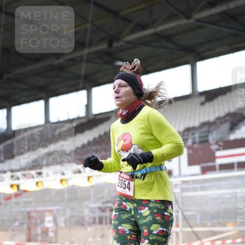 07.12.2025 - St. Pauli X-Mass-Run No. 15 Patografie http://msf.ph/oto/9369063 07.12.2025 11:20:58 Ziel 540, 765, 2379, 2462, 2601, 2854, 3037 meine-sportfotos.de