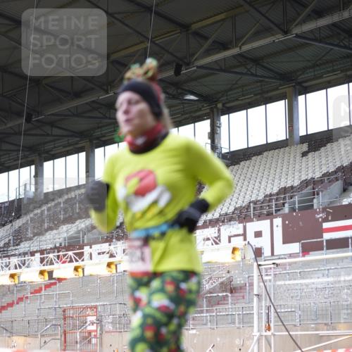 07.12.2025 - St. Pauli X-Mass-Run No. 15 Patografie http://msf.ph/oto/9369065 07.12.2025 11:20:58 Ziel 540, 765, 2379, 2462, 2601, 2854, 3037 meine-sportfotos.de