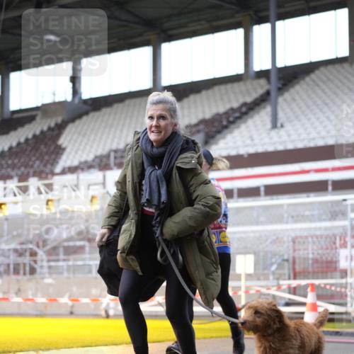 07.12.2025 - St. Pauli X-Mass-Run No. 15 Patografie http://msf.ph/oto/9369081 07.12.2025 11:21:09 Ziel 2375, 2376, 2854, 2867, 3135, 3220, 3283 meine-sportfotos.de