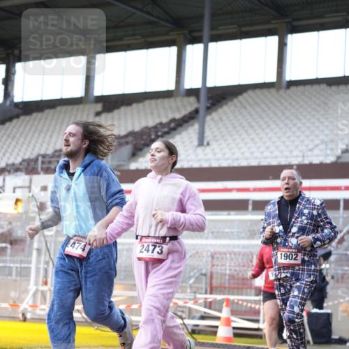 07.12.2025 - St. Pauli X-Mass-Run No. 15 Patografie http://msf.ph/oto/9369108 07.12.2025 11:21:25 Ziel 98, 105, 111, 232, 241, 1549, 1902, 1907, 2033, 2197, 2473, 2474, 2579, 3073, 3159, 3283 meine-sportfotos.de
