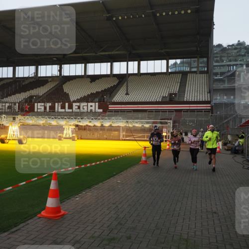 07.12.2025 - St. Pauli X-Mass-Run No. 15 Fabian Wolf http://msf.ph/oto/9369115 07.12.2025 09:57:27 Ziel 632, 1292, 1293, 1377, 1395, 2678, 4032 meine-sportfotos.de