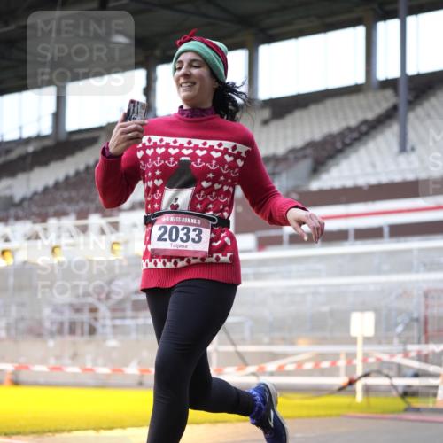 07.12.2025 - St. Pauli X-Mass-Run No. 15 Patografie http://msf.ph/oto/9369119 07.12.2025 11:21:28 Ziel 98, 105, 111, 232, 241, 1549, 1902, 1907, 2033, 2197, 2473, 2474, 2579, 3073, 3159 meine-sportfotos.de