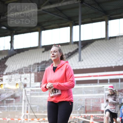 07.12.2025 - St. Pauli X-Mass-Run No. 15 Patografie http://msf.ph/oto/9369165 07.12.2025 11:22:21 Ziel 1349, 1391, 1431, 2550, 2557, 2812, 2985, 3127 meine-sportfotos.de