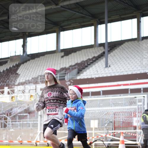 07.12.2025 - St. Pauli X-Mass-Run No. 15 Patografie http://msf.ph/oto/9369169 07.12.2025 11:22:22 Ziel 1349, 1391, 1431, 2550, 2557, 2812, 2985, 3127 meine-sportfotos.de