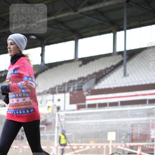07.12.2025 - St. Pauli X-Mass-Run No. 15 Patografie http://msf.ph/oto/9369192 07.12.2025 11:22:30 Ziel 520, 1018, 1349, 1391, 1431, 2550, 2557, 2985, 3127 meine-sportfotos.de