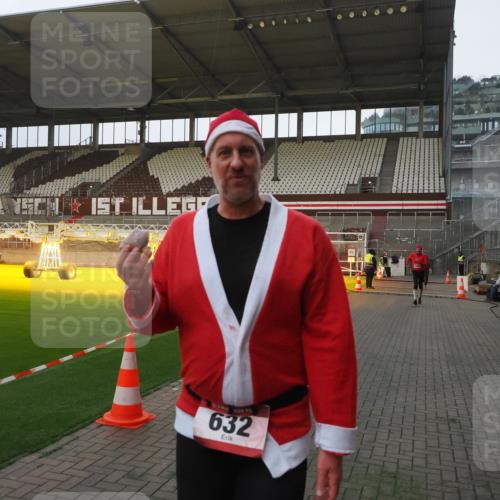 07.12.2025 - St. Pauli X-Mass-Run No. 15 Fabian Wolf http://msf.ph/oto/9369200 07.12.2025 09:57:40 Ziel 632, 1292, 1293, 1377, 1395, 2678, 2984, 4030 meine-sportfotos.de