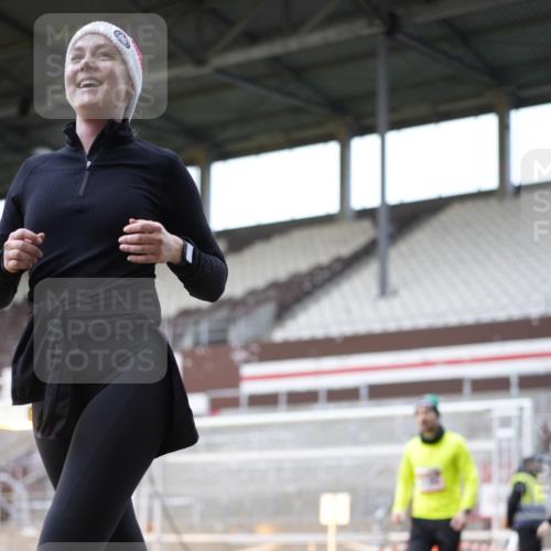07.12.2025 - St. Pauli X-Mass-Run No. 15 Patografie http://msf.ph/oto/9369254 07.12.2025 11:23:32 Ziel 714, 2037, 2387, 2389, 2409, 3190, 3191, 3302, 4648 meine-sportfotos.de