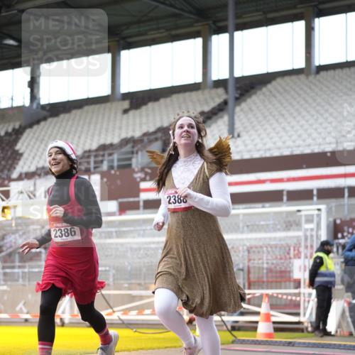 07.12.2025 - St. Pauli X-Mass-Run No. 15 Patografie http://msf.ph/oto/9369297 07.12.2025 11:24:10 Ziel 672, 813, 2386, 2388, 2605, 2606, 2875, 2881, 3361, 4840, 4841 meine-sportfotos.de