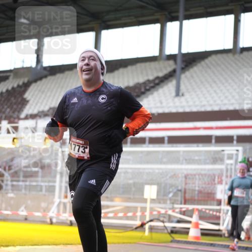 07.12.2025 - St. Pauli X-Mass-Run No. 15 Patografie http://msf.ph/oto/9369321 07.12.2025 11:24:19 Ziel 672, 1773, 2386, 2388, 2399, 2400, 2402, 2605, 2606, 2875, 2881 meine-sportfotos.de
