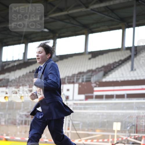 07.12.2025 - St. Pauli X-Mass-Run No. 15 Patografie http://msf.ph/oto/9369330 07.12.2025 11:24:25 Ziel 672, 1773, 2386, 2388, 2399, 2400, 2402, 2480, 2605, 2606, 2852, 2875, 2881, 3092 meine-sportfotos.de