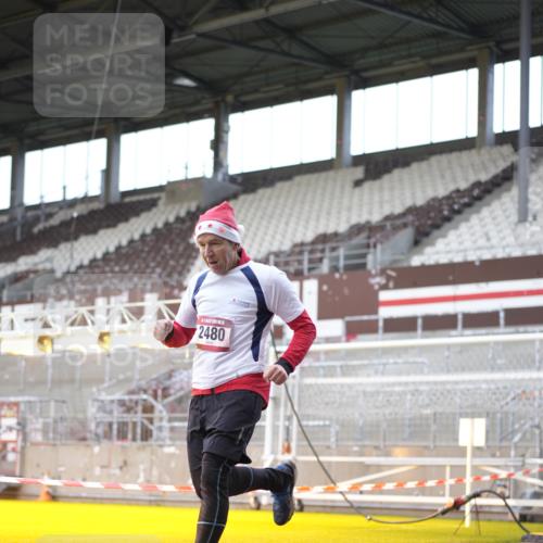 07.12.2025 - St. Pauli X-Mass-Run No. 15 Patografie http://msf.ph/oto/9369339 07.12.2025 11:24:30 Ziel 672, 1320, 1752, 1773, 2399, 2400, 2402, 2448, 2480, 2606, 2852, 3092, 3194 meine-sportfotos.de