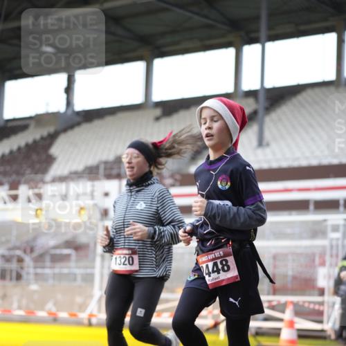 07.12.2025 - St. Pauli X-Mass-Run No. 15 Patografie http://msf.ph/oto/9369345 07.12.2025 11:24:31 Ziel 1320, 1346, 1752, 1773, 2399, 2400, 2402, 2448, 2480, 2852, 3092, 3194 meine-sportfotos.de