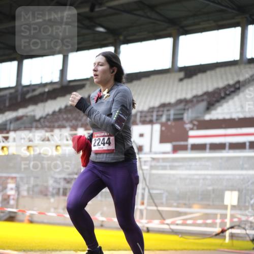 07.12.2025 - St. Pauli X-Mass-Run No. 15 Patografie http://msf.ph/oto/9369455 07.12.2025 11:25:09 Ziel 470, 473, 1527, 1544, 1855, 1858, 1961, 2151, 2193, 2244, 2981, 2990, 3126, 5003 meine-sportfotos.de